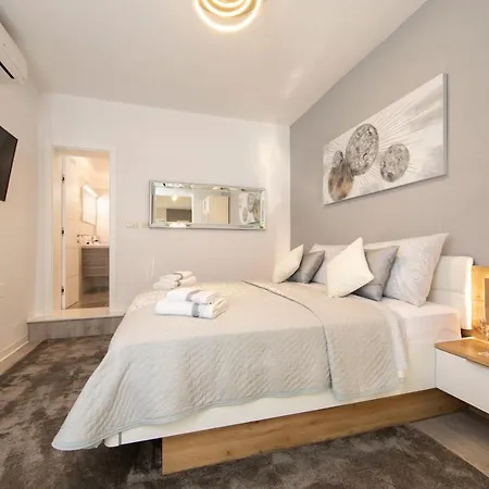 Ozrenka Apartment