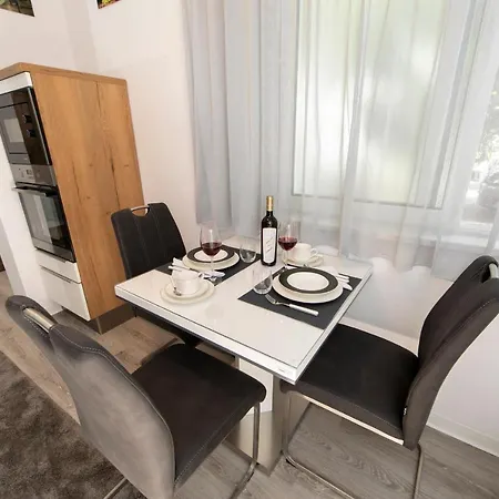 Ozrenka Apartment Tučepi