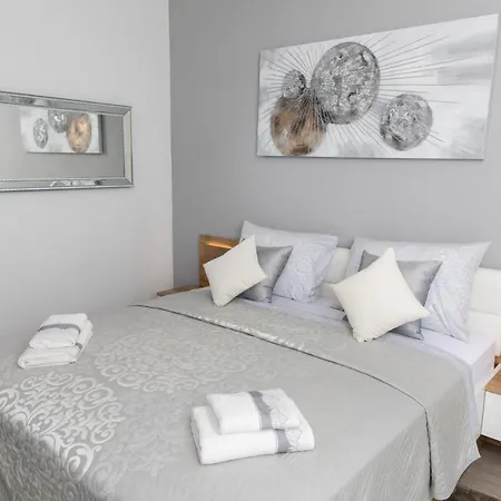 Apartament Ozrenka *