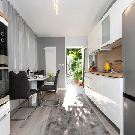 Apartment Ozrenka *